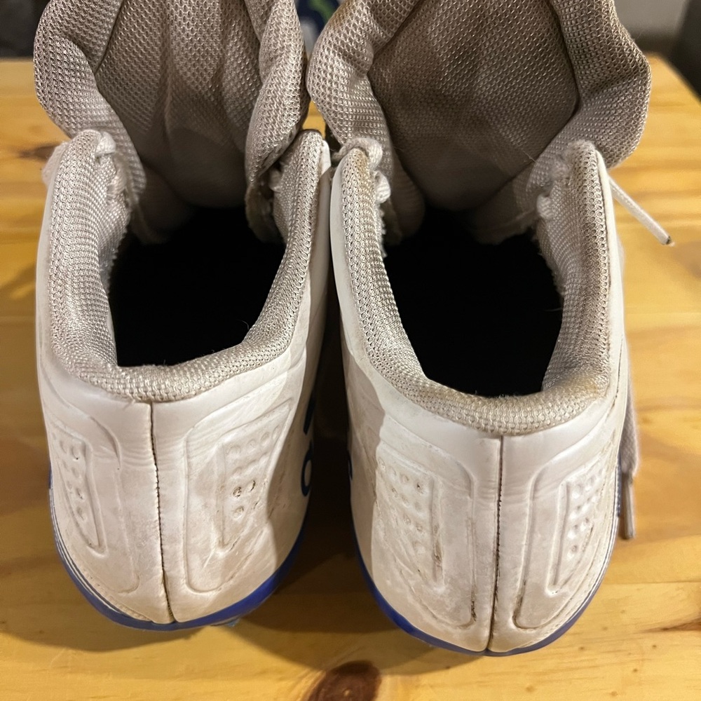 Football cleats - Picture 3 of 7